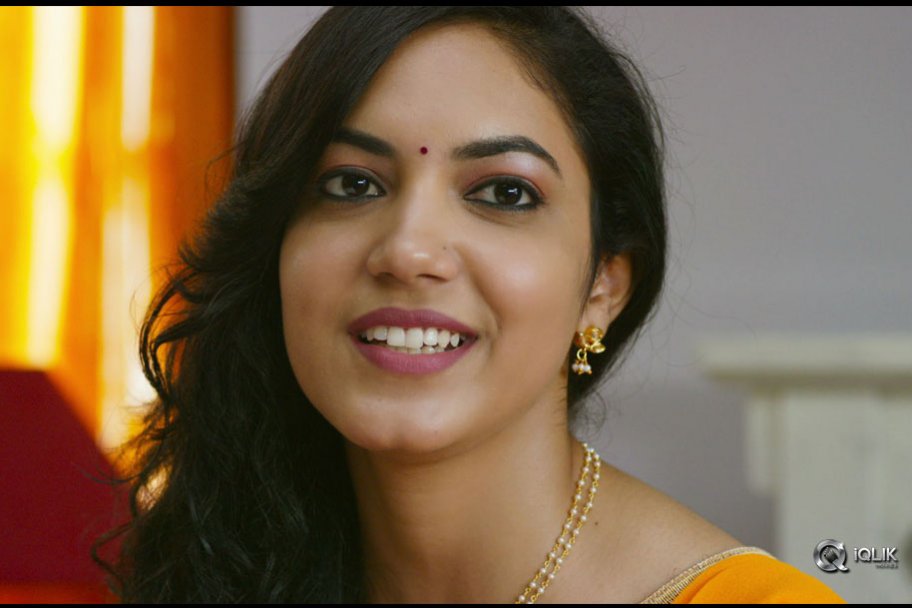 Pelli Choopulu